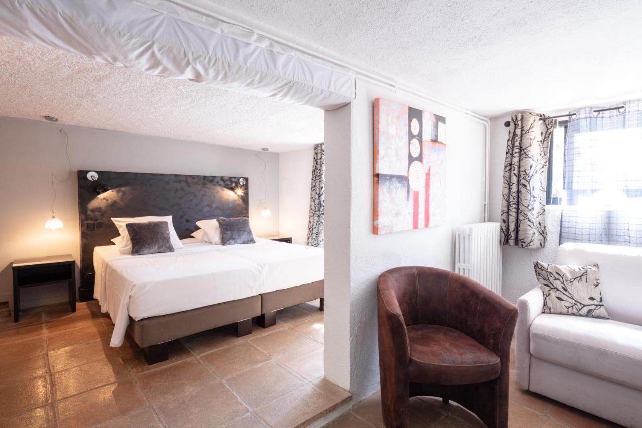 Casa9 Hotel Thuir Esterno foto